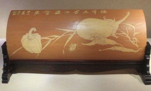 Wrist-rest carved with fruit liuqing carving