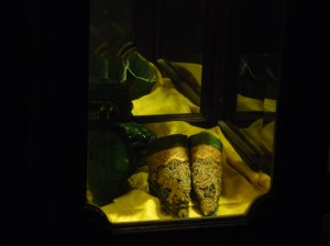 Lotus Feet Shoes (bound)