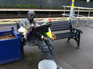 Statue of Sir Nicholas Winton