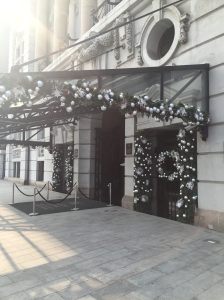 The Font Porch Waldorf-Astoria on The Bund